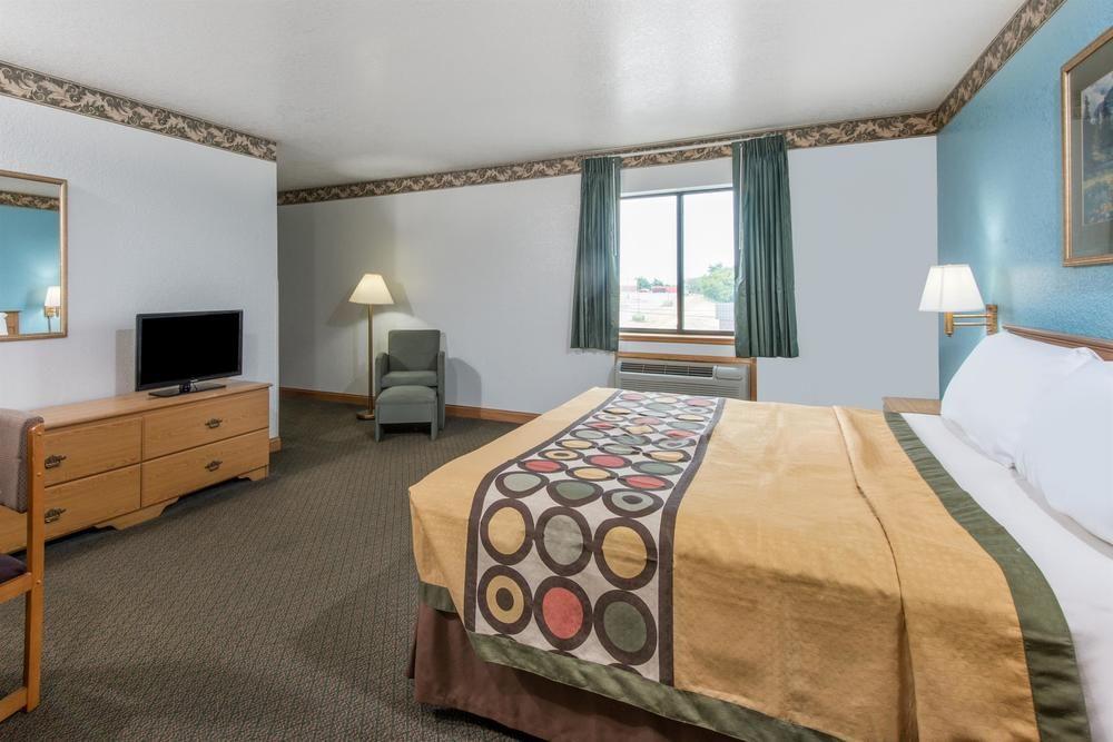 Hotel Super 8 By Wyndham Uniontown Pa Zewnętrze zdjęcie