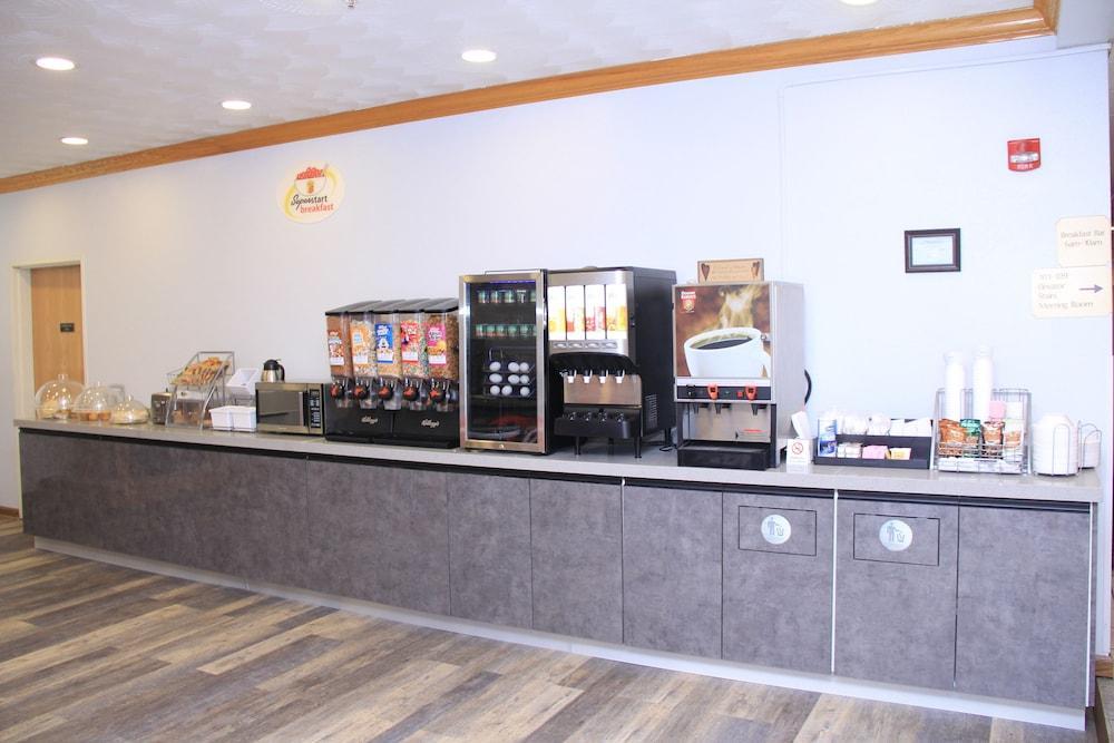 Hotel Super 8 By Wyndham Uniontown Pa Zewnętrze zdjęcie