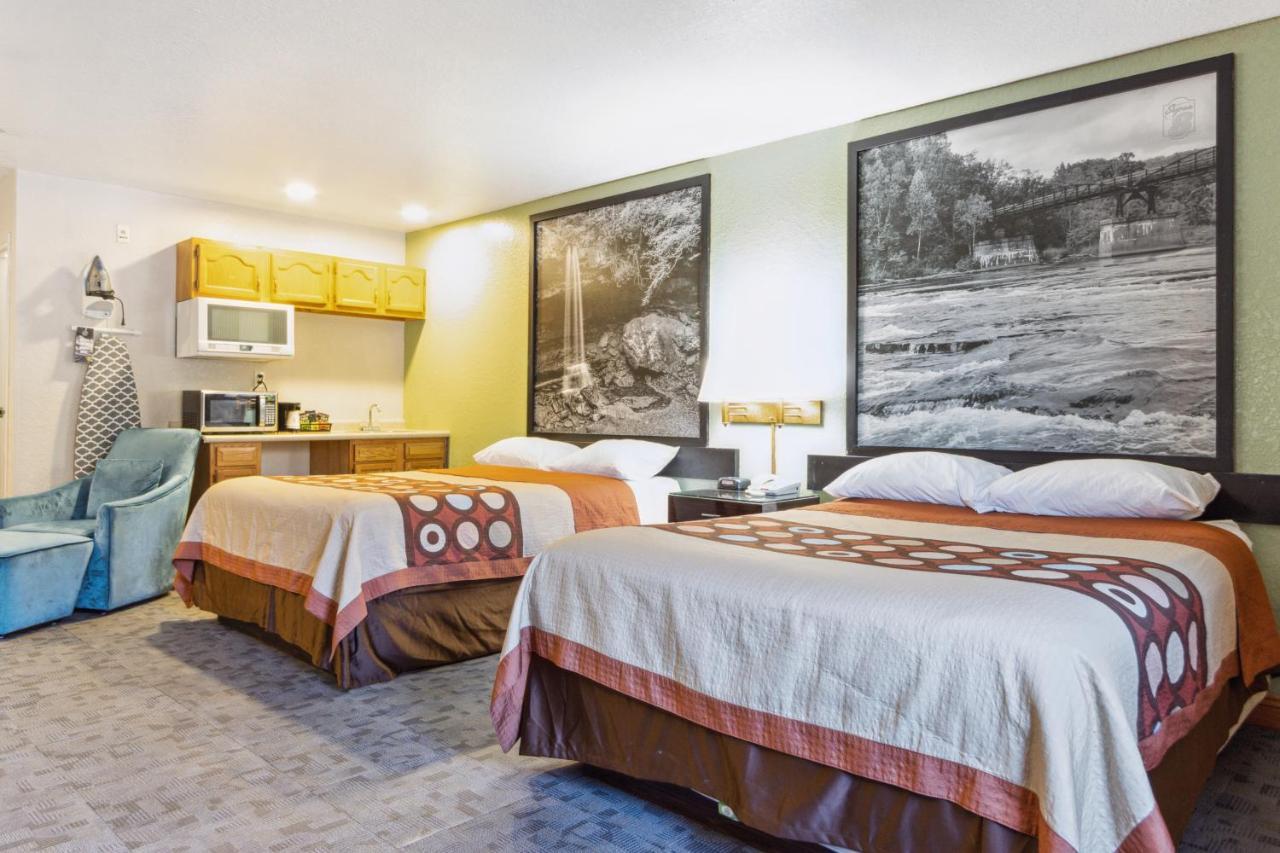 Hotel Super 8 By Wyndham Uniontown Pa Zewnętrze zdjęcie