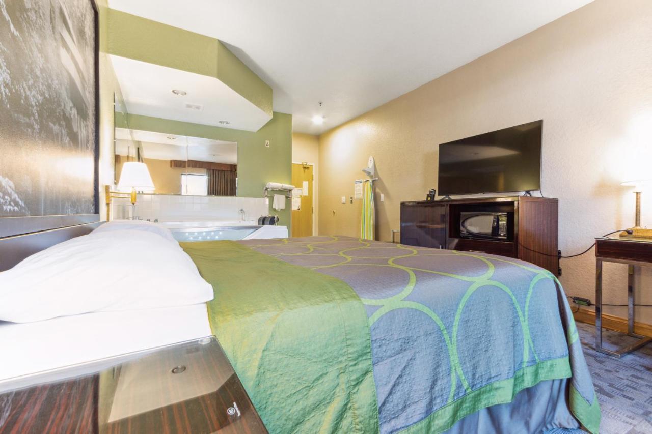Hotel Super 8 By Wyndham Uniontown Pa Zewnętrze zdjęcie