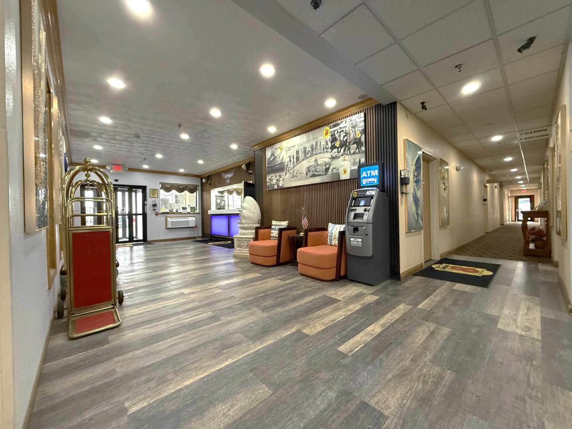 Hotel Super 8 By Wyndham Uniontown Pa Zewnętrze zdjęcie
